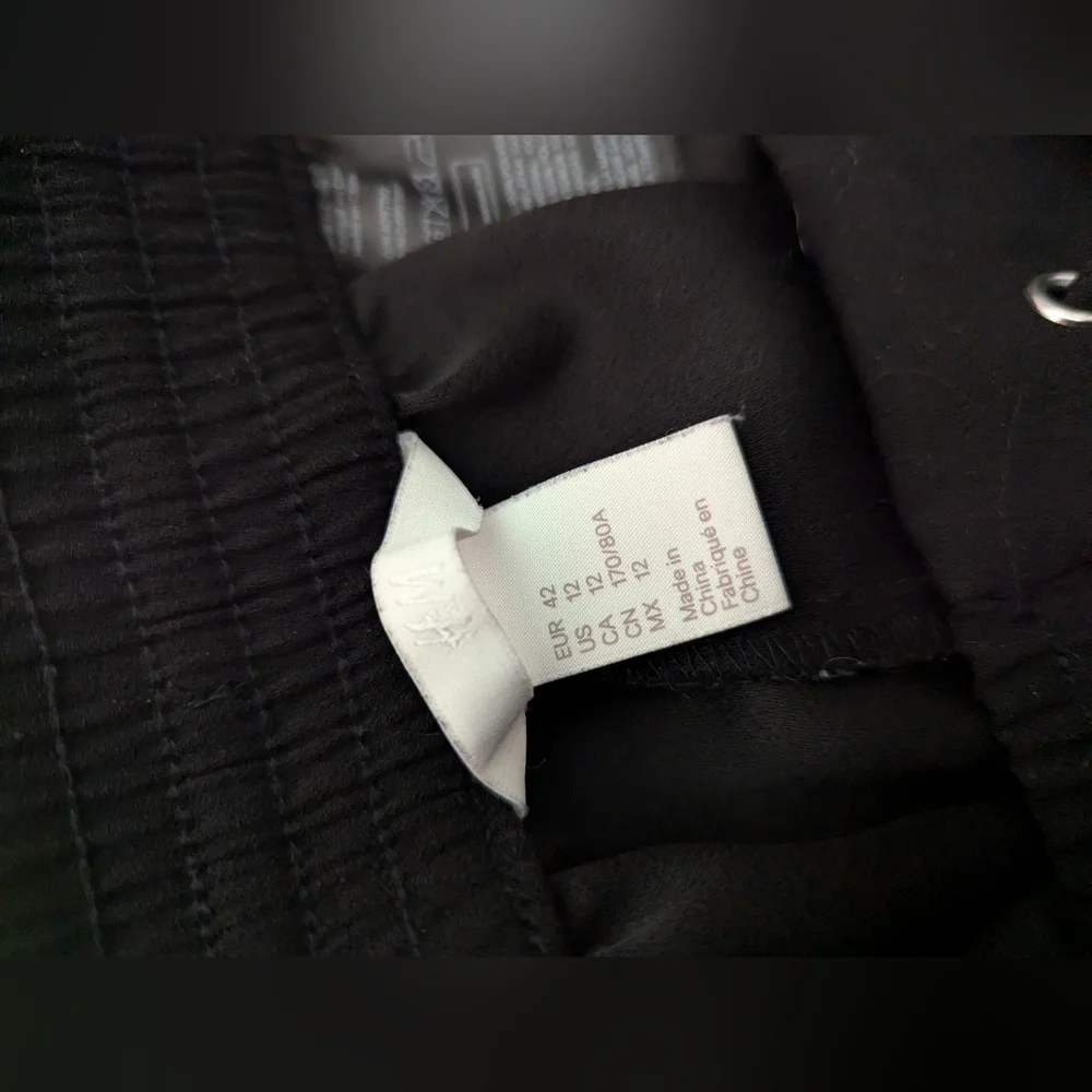 H&M Black Drawstring Pants - Picture 6 of 7
